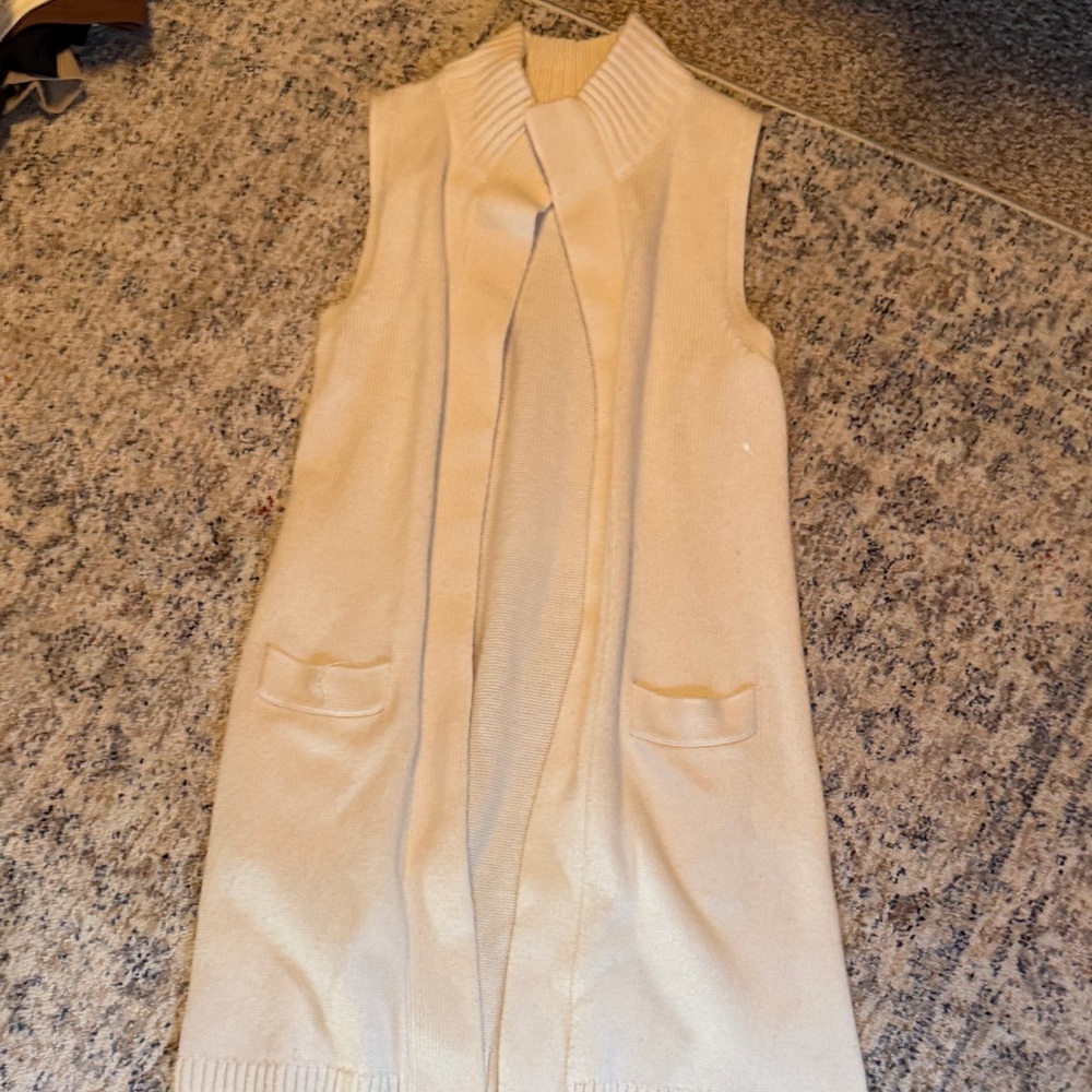 Sleeveless Cream Knit Vest